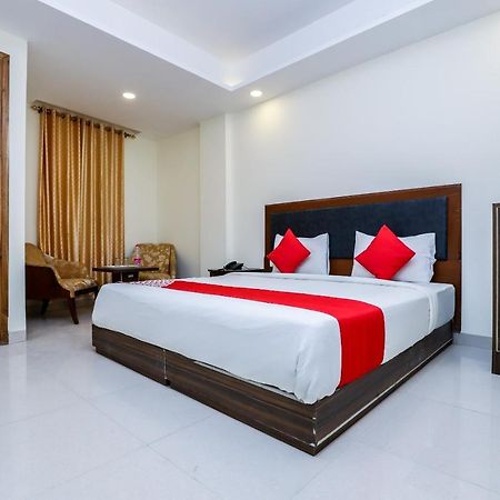 Hotel Moreton Igi Airport Nowe Delhi Zewnętrze zdjęcie